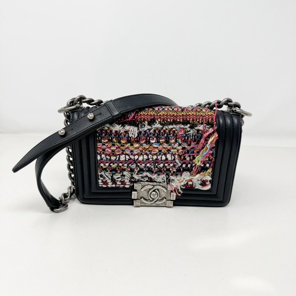 CHANEL MULTICOLOUR TWEED SMALL BOY BAG - Picture 1 of 10
